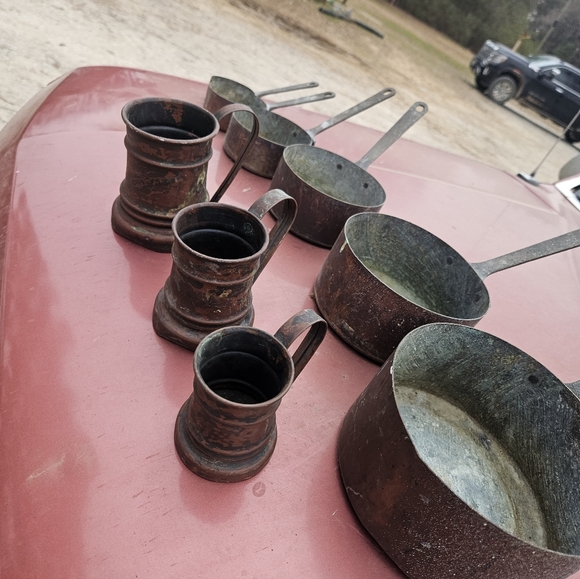 Vintage Copper Measuring Cups Set - Picture 7 of 16